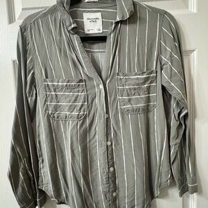Abercrombie & Fitch Gray and White Striped Shirt